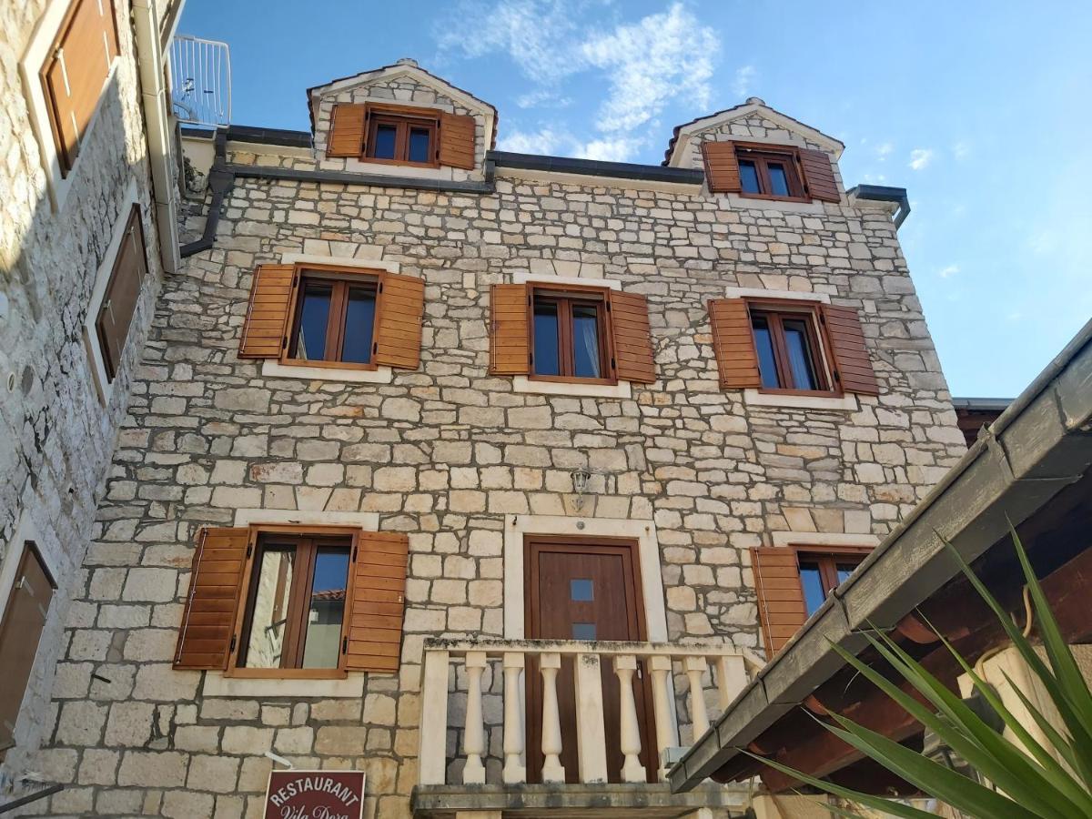 Vila Dora Supetar Appartement Buitenkant foto