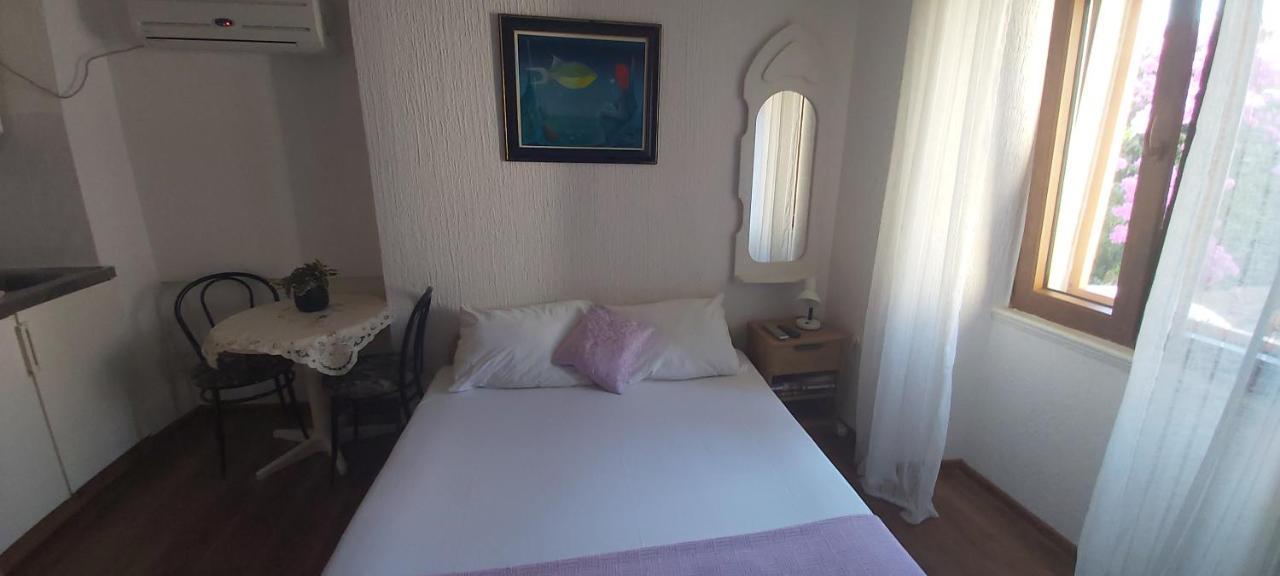 Vila Dora Supetar Appartement Buitenkant foto